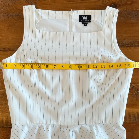 W by Worth White and Black Pinstripe Sleeveless Peplum Top - Size 0 - Picture 11 of 11